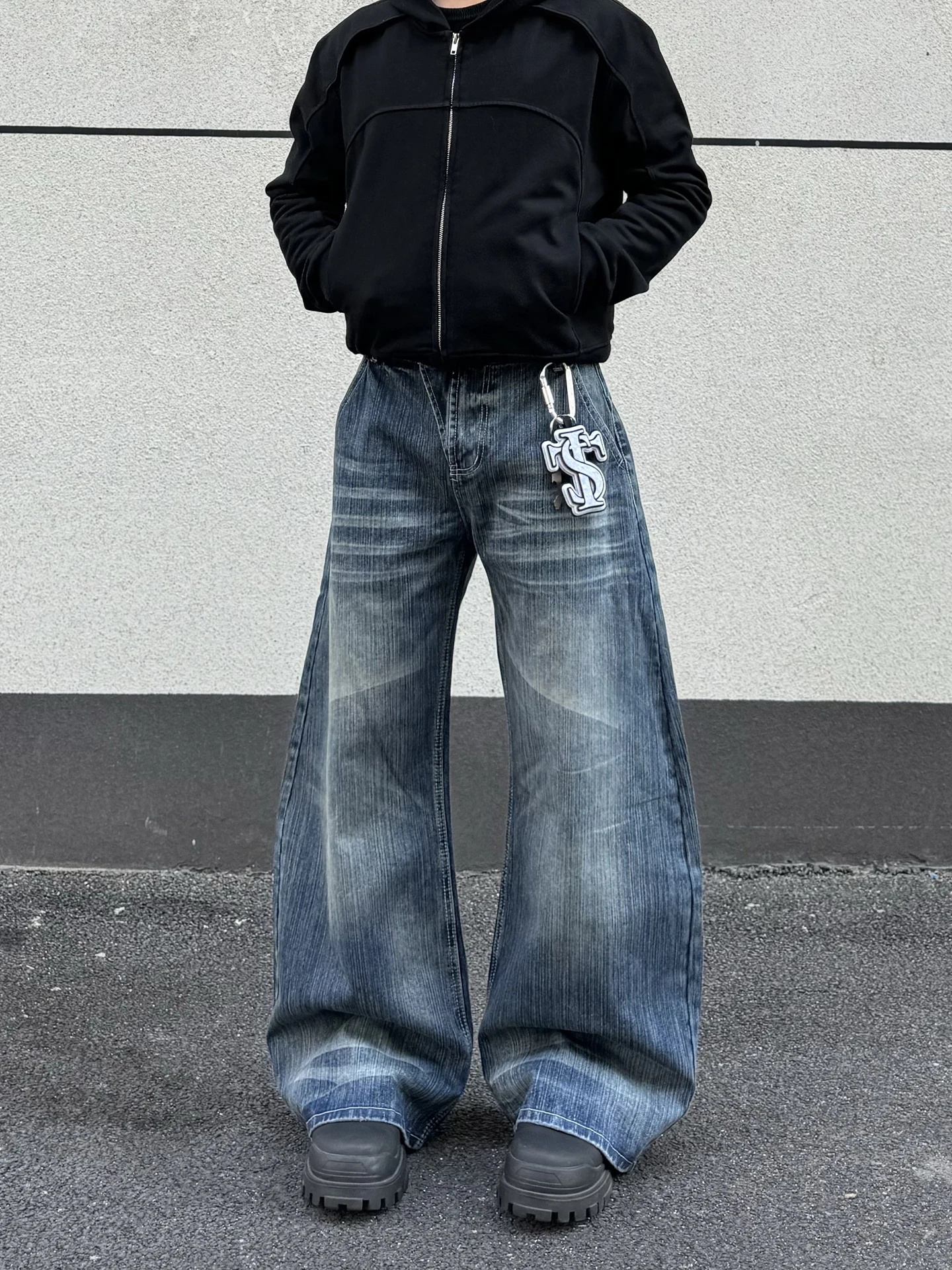 

American Retro Men's Wide Leg Jeans Cleanfit Loose Straight Design Sense Bend Knife Pants Bamboo Fiber Texture Straight Jeans