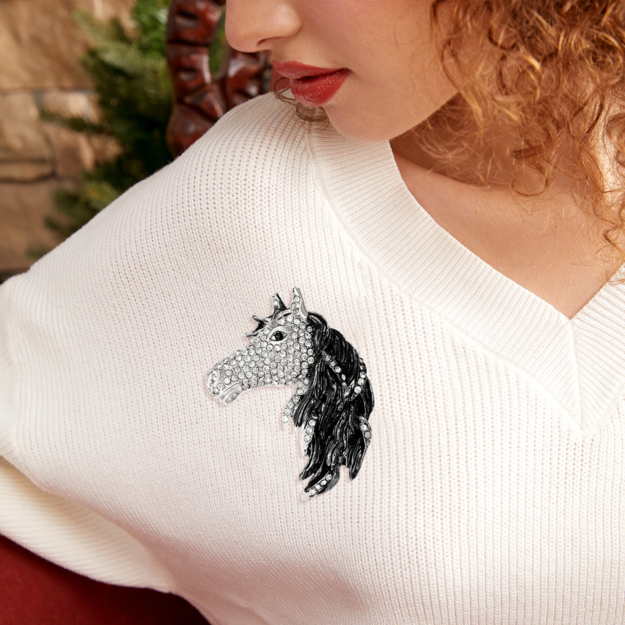 Beaut&Berry Trendy Enamel Horse Brooches for Women Unisex Animal Pins Casual Party Accessories New Gifts Year Friends Decoration