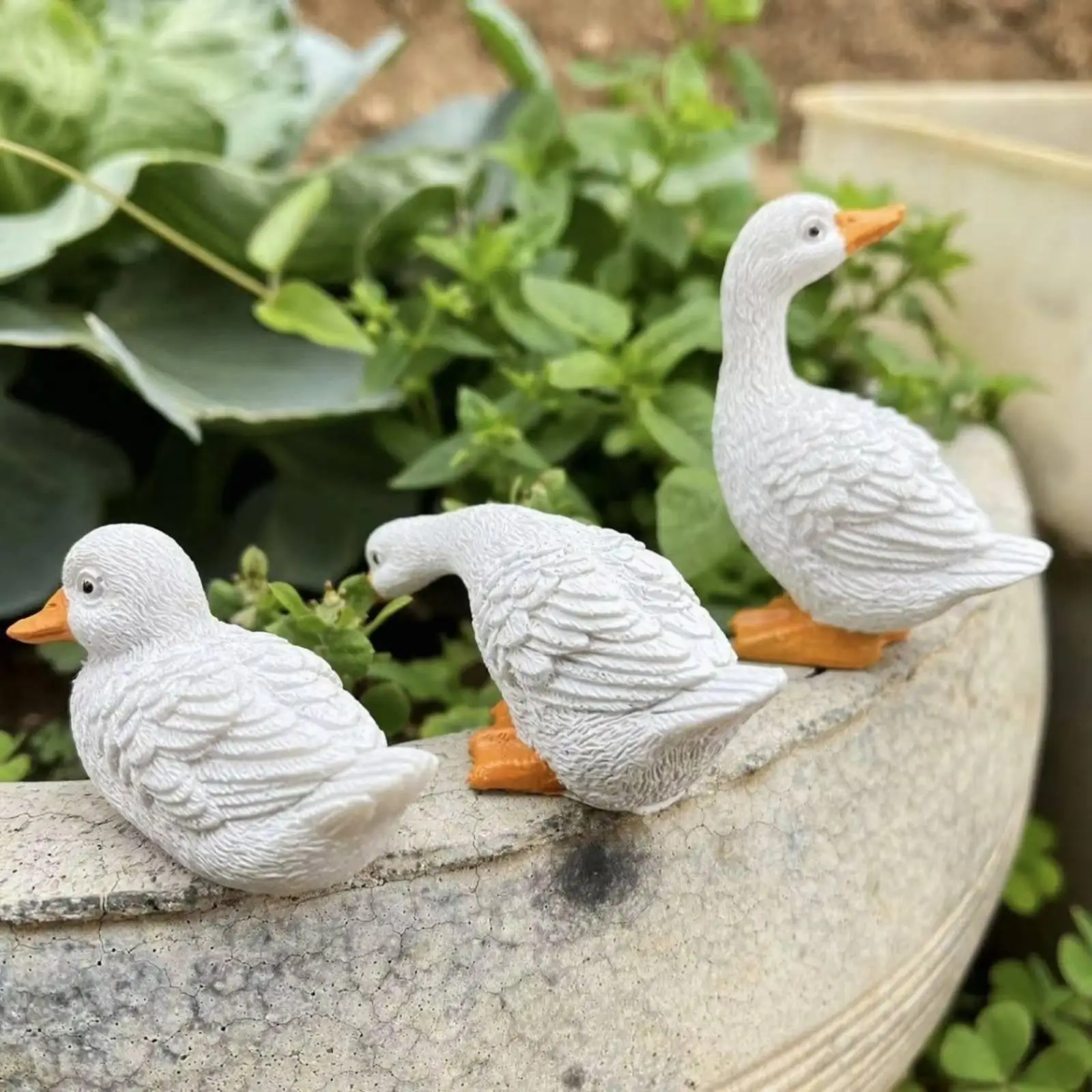 3 Pieces Resin Duck Statue Adorable Duck Garden Ornament Hand-Painted for Courtyard, Pond