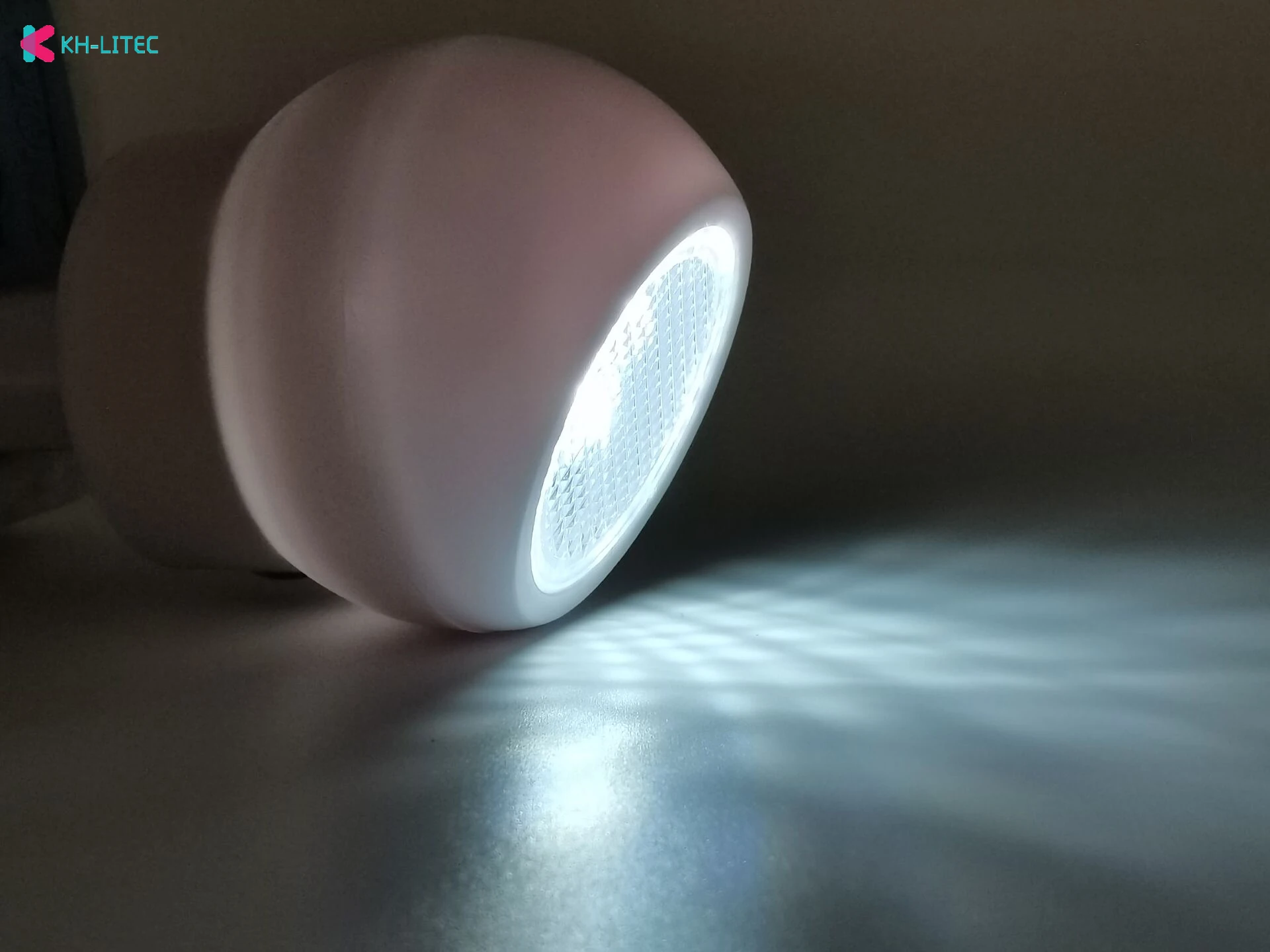 Lampe de chevet LED rotative à 360 ° avec capteur de lumière pour bébé, veilleuse, ampoule, éclairage de chambre d'enfant, prise UE, 220V, 110V