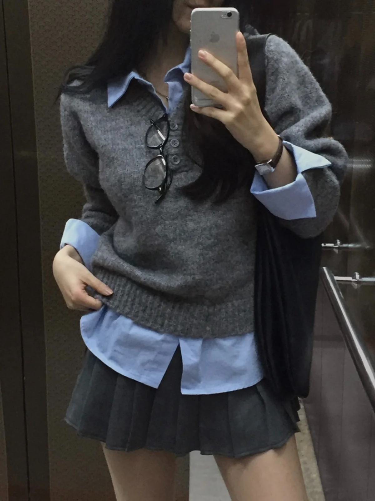 

Корейский вязаный свитер с длинным светом и воротником в стиле ретро, женский ранний весенний новый дизайн, антивозрастной искусственный топ из двух предметов