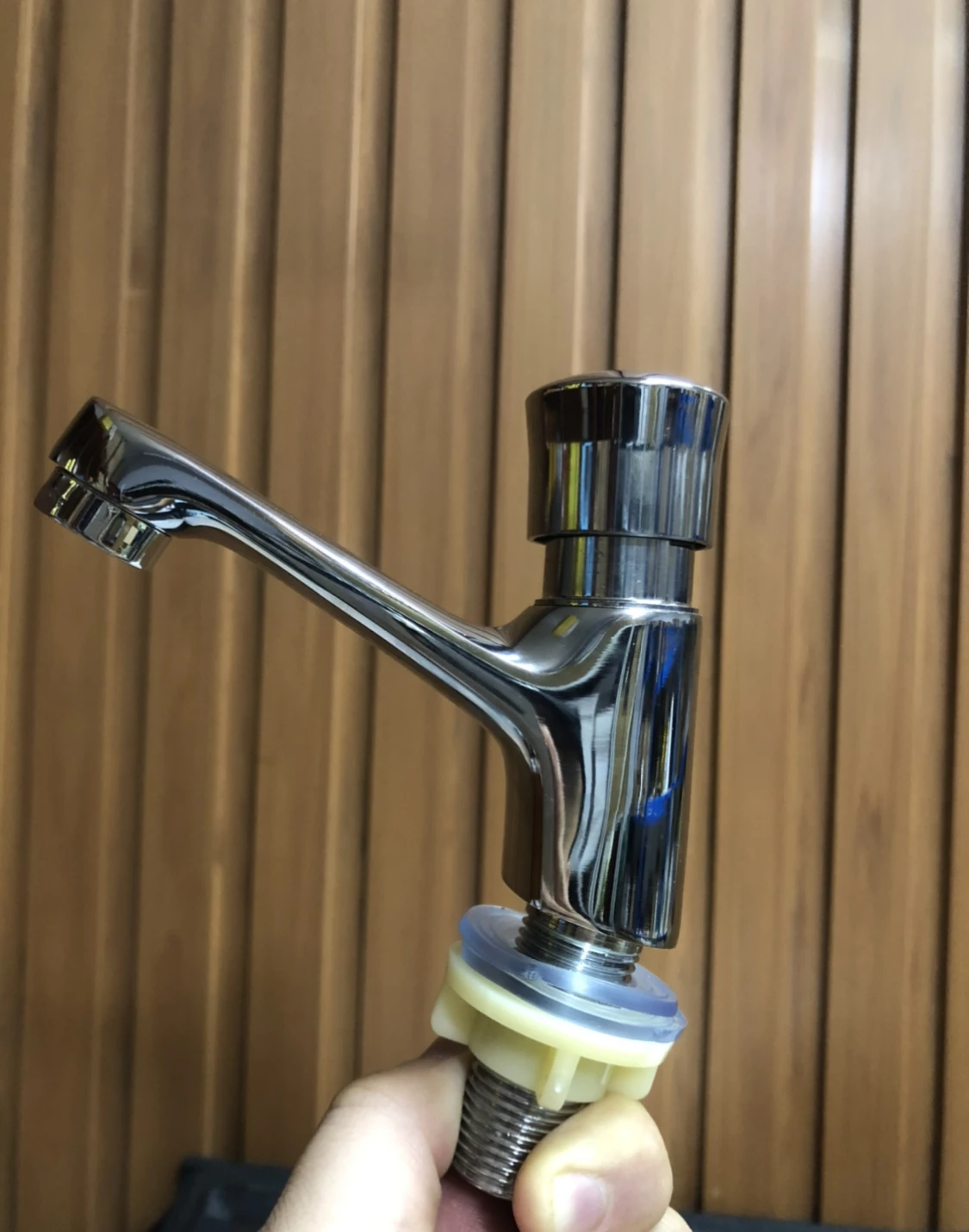 

Face Basin Self Closing Water-saving Faucet Bathroom Basin Cold Water Faucet Delay Button Section Faucet Bathroom Accessories