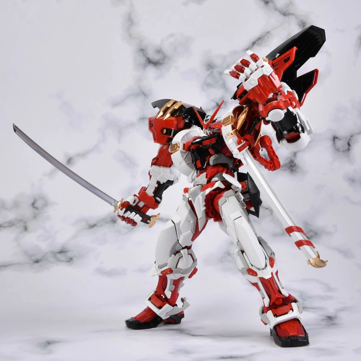 MJH MR Astray Red Frame Powered MG 1/100 MBF-P02 Assembly Model Kit Assembled Action Figure Toy Gift Present