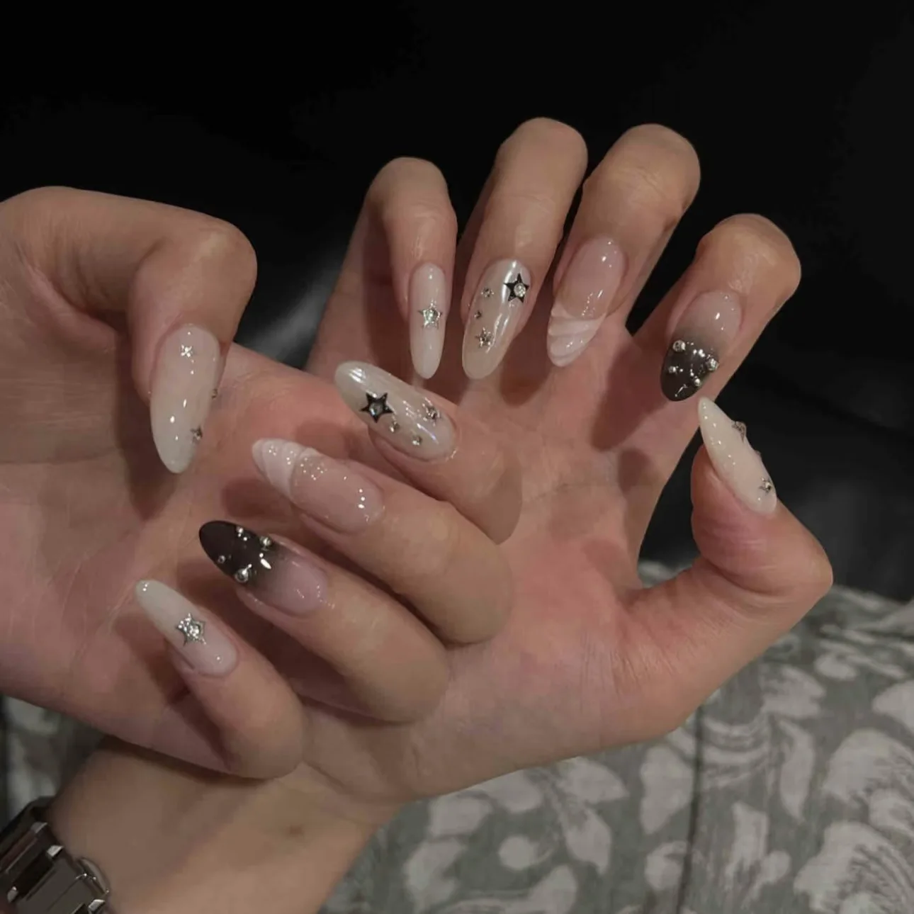 10pcs Handmade Korean Press on Nails Sweet Cool Star Pink White Fake Nail Tips Wearable Summer Night Sky Almond False Nails view 2