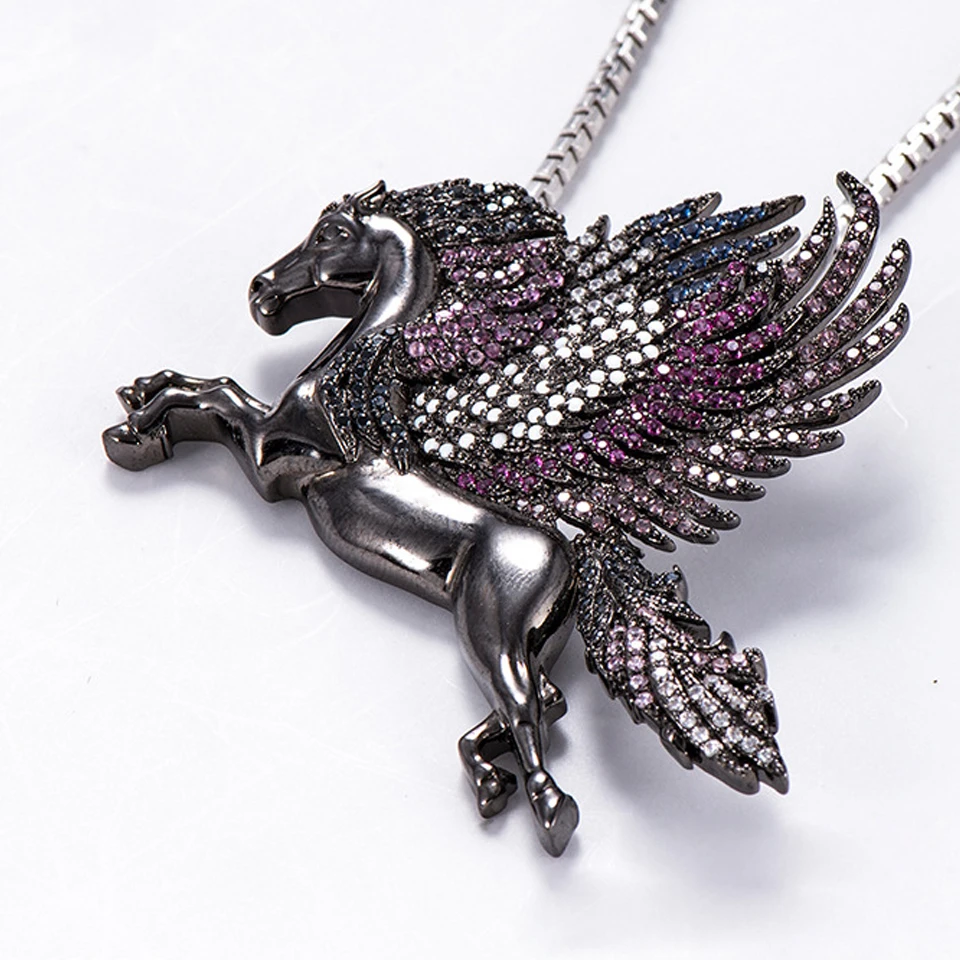 Iced Out Wing Horse Necklace for Men Prong Setting Pendant Colorful Zircon Hip Hop Constellation Women Trend Jewelry Couple Gift