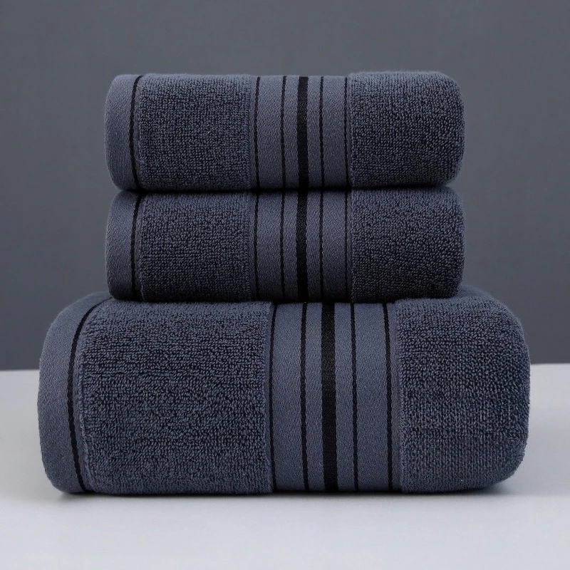 

Набор из 3 полотенец из микрофибры: большое банное полотенце 70x140 см + 2 полотенца для лица 35x75 см. Быстросохнущие, супермягкие, впитывающие. Идеально для дома и спортзала.