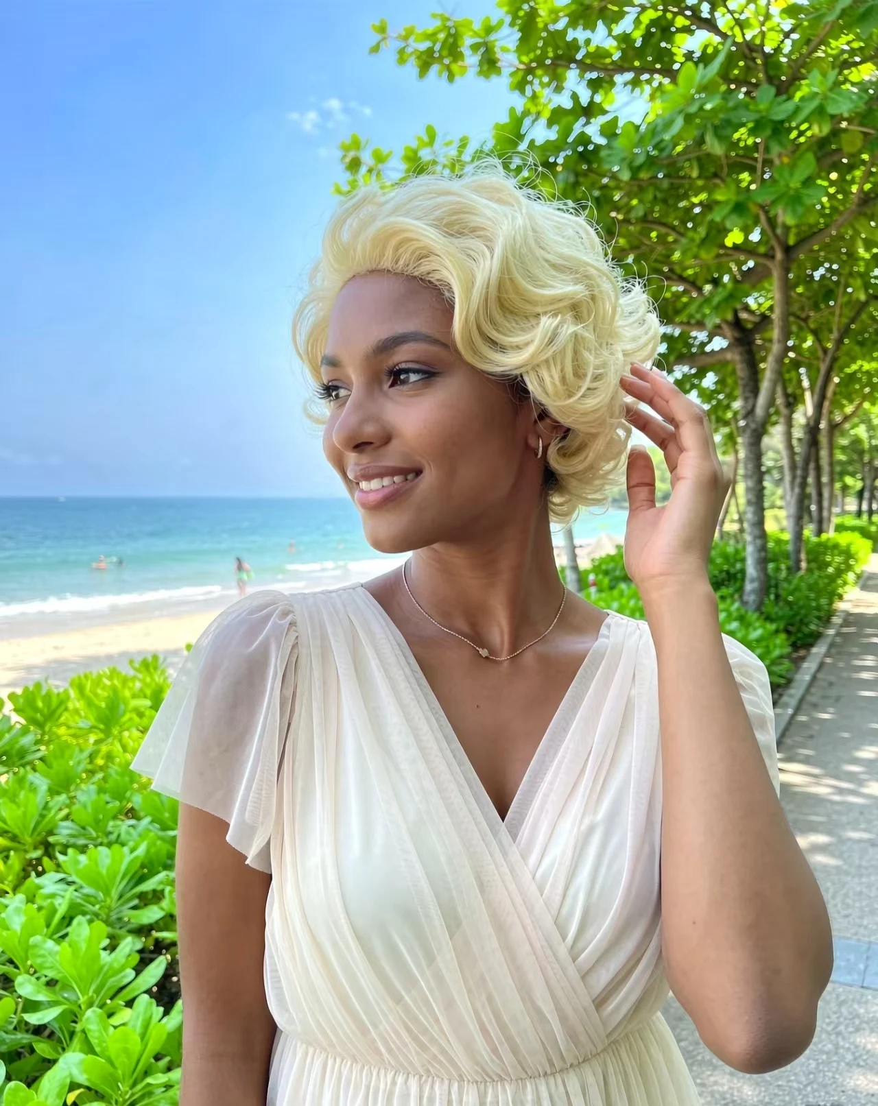 Sophie's Blonde Jerry Curl Short Lace Pixie Cut Wig 13x1 Lace Frontal Human Hair Short Curly Wigs Transparent Lace for Women