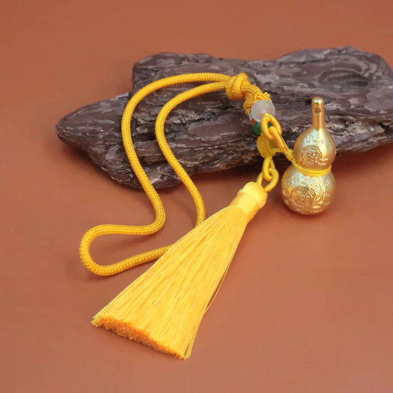 Solid Gourd Pendant Attracting , Featuring Tassels For Good Fortune, Wealth Accumulation, And Warding Off Evil Spirits