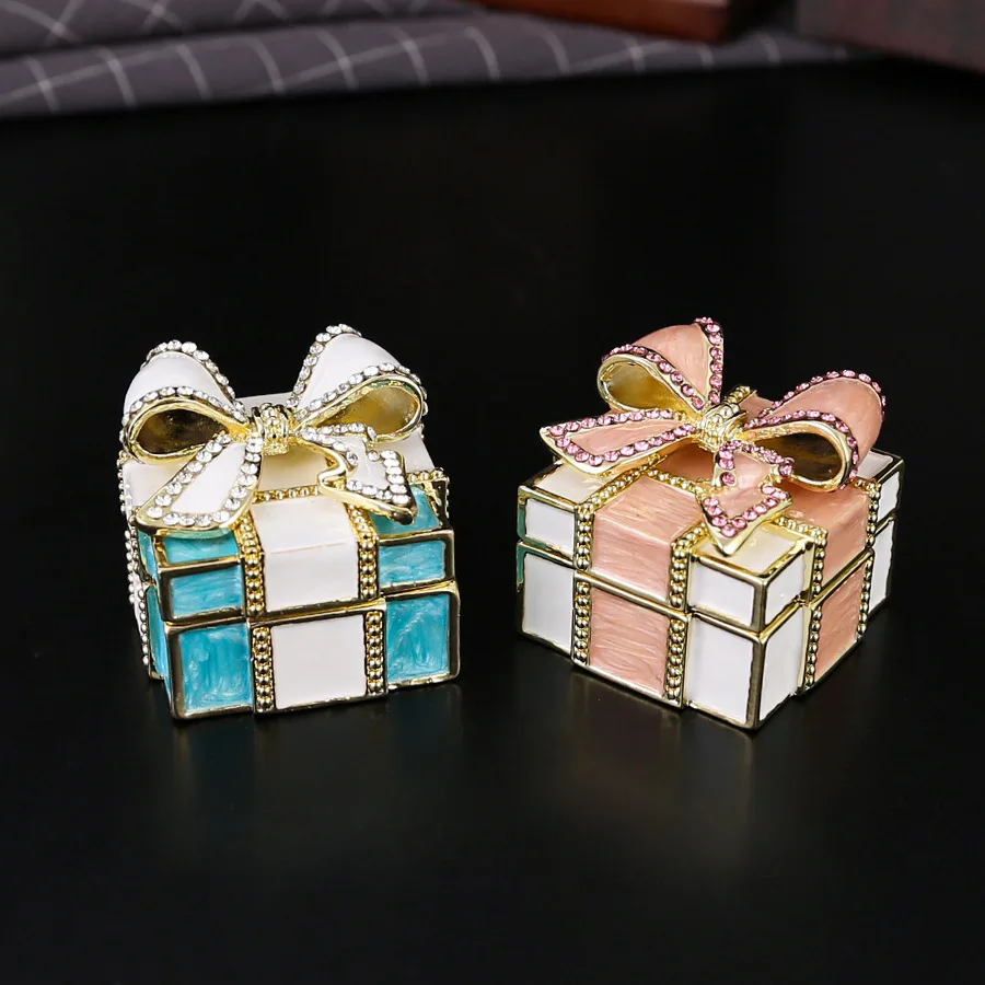 

Vintage Jewelry Box Metal Enameled Decorative Box Bow-knot Square Shape Gift Box for Women Girls Wedding Birthday