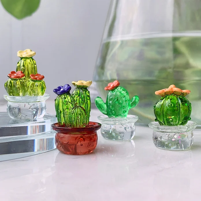 

Handmade Murano Glass Cactus Figurines Ornaments Desktop Craft Adornment Creative Colorful Cute Miniature Plant for Home Decor