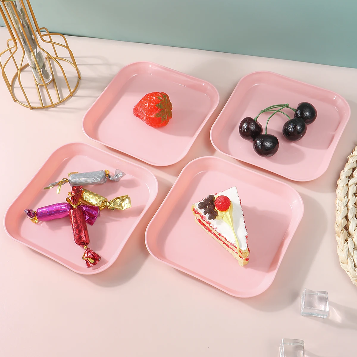 4/8/12pcs pink Plastic snack plate can be reused suitable for home kitchen restaurant snack dessert fruit