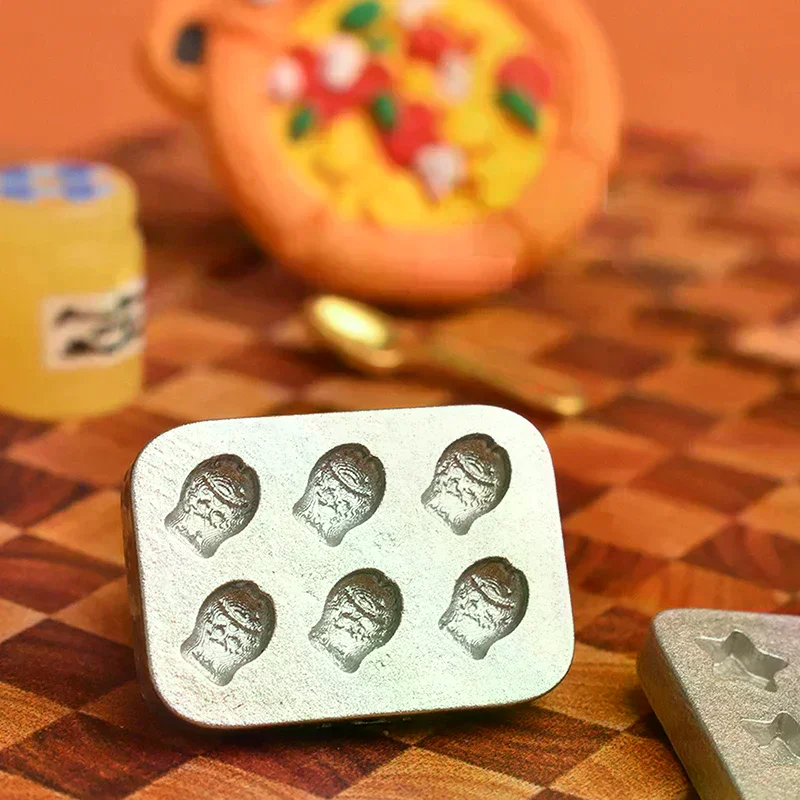 10pcs Kitchen Scene Model Decoration Miniature Doll House Mini Cake Baking Mold Plate Gingerbread Man Heart Tray