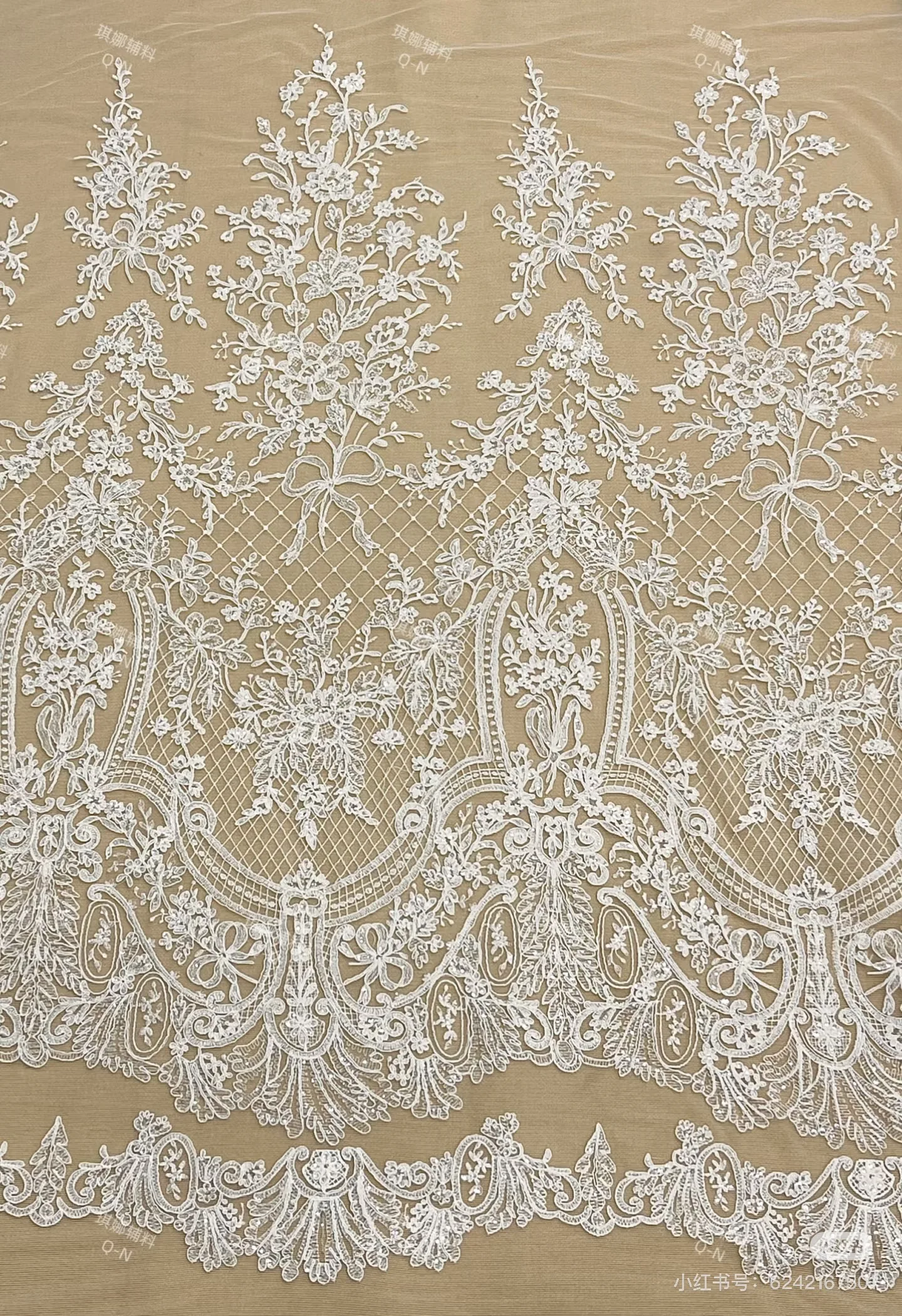

Retro style lace fabric ,decent embroidery lace bridal, detailed floral embroidery lace fabric