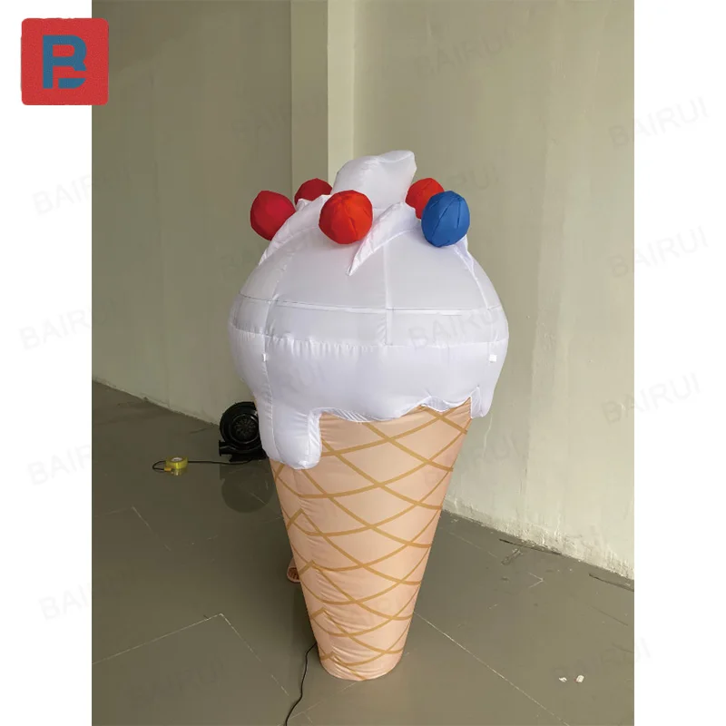 Aufblasbares Eis, mit Gebläsern, Eis in verschiedenen Formen, quadratischer Park im Freien, großflächige Eventdekoration