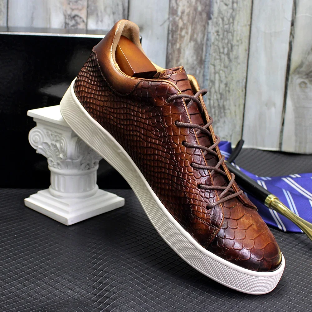 Man Causal Shoes Real Cow Leather Handmade Classic Lace Up Street Shopping Fashion Snake Pattern Derby Shoes for Men Sneakers