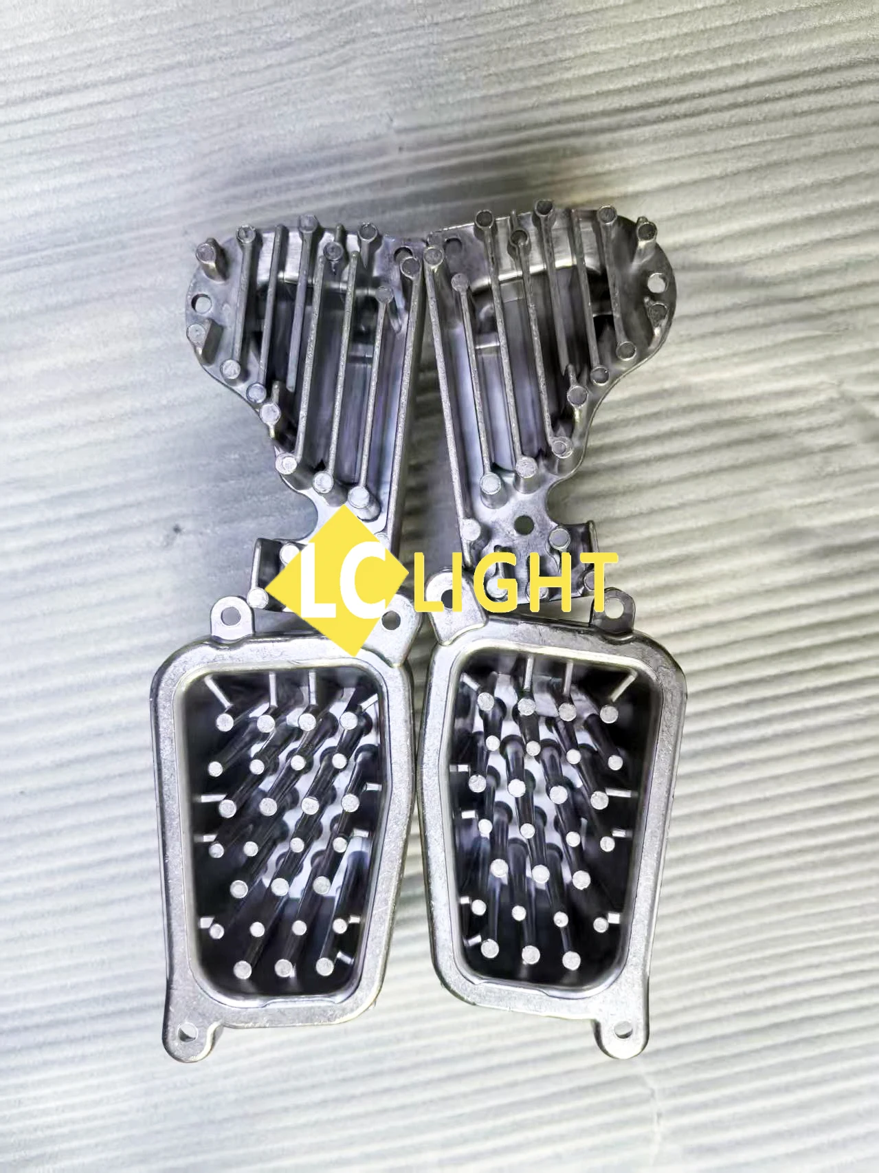 761998478 761998478A 761998477 761998477A New  LED Headlamp Controller Module Unit DRL Turn light For Tou-a-r-e(g) 2018-2026 Car