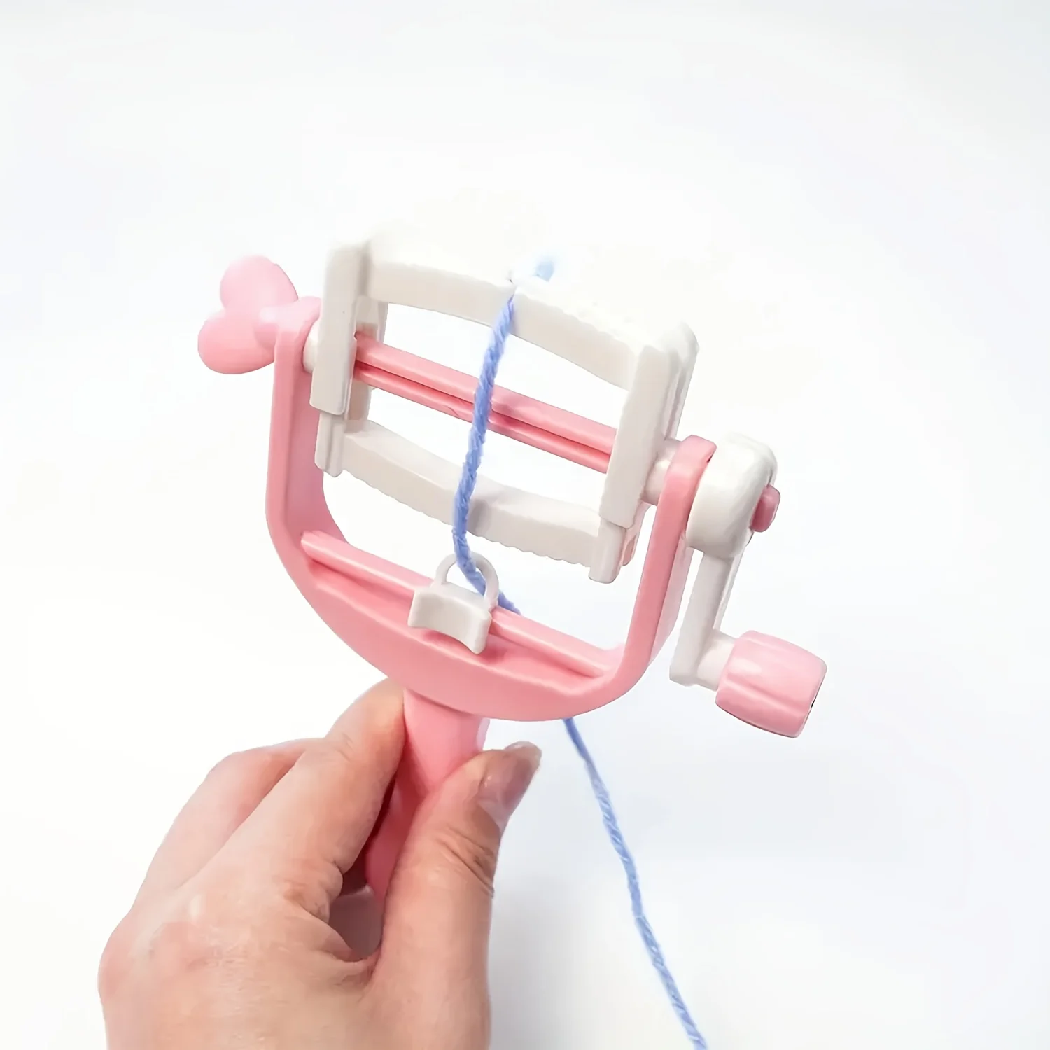 Novas ferramentas manuais diy, enrolador de linha de bola manual doméstico com alça de alto valor, rosa e branco, máquina de tricô de corda com manivela