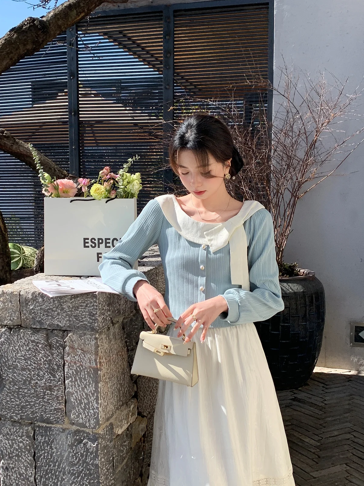 

Blue Textured Knitted T-Shirt Women's Early Spring High End Top Aunt Deer Uncle Zuo's Late Wind Romance French Style Long Sle...