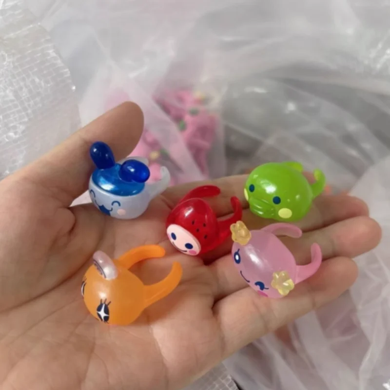

Новое кольцо Tamagotchi Mimitchi: милый мультяшный прозрачный дизайн, кольцо-фигурка в форме клубники Gashapo, аксессуар, украшение, игрушка