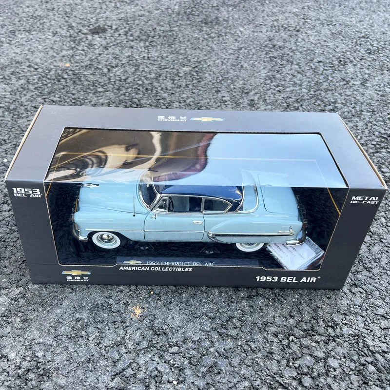 1953 Chevrolet Bel Air 1:18 Diecast Model Car Replica