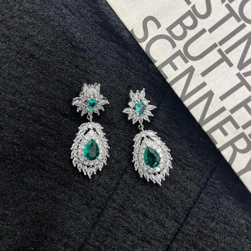 Green Gemstone Inlay with Diamonds Feather Earrings for Women Vintage Luxury High-end Sparkling Earring Banquet Jewelry