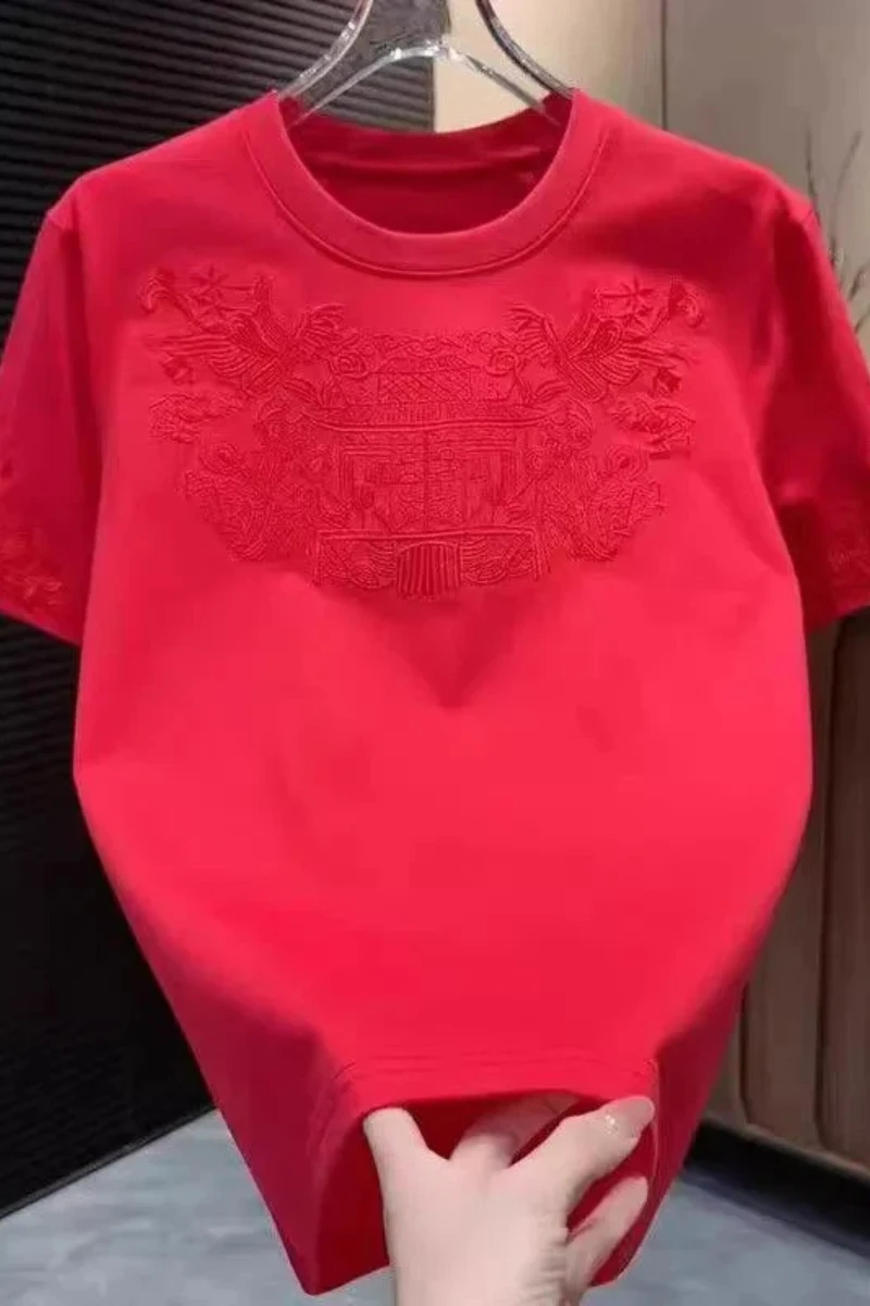 Black Men's T-Shirt with Embroidered Chinese Traditional Pattern Round Neck Short Sleeve Casual Tee for Daily Wear Summer