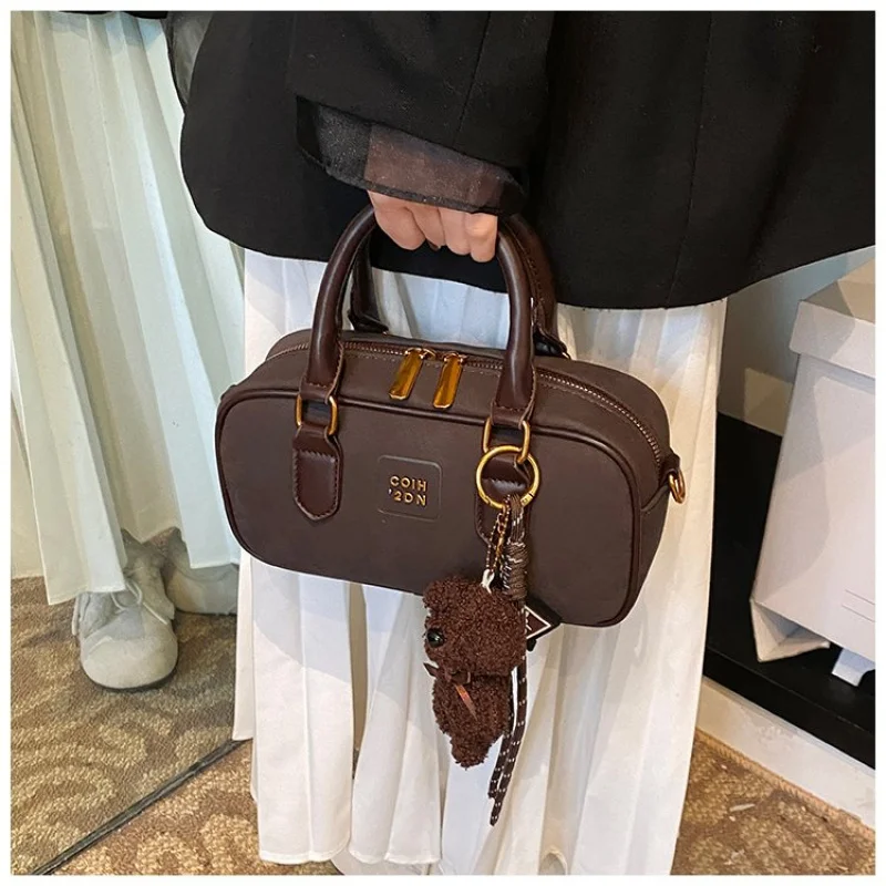 

High Quality Leather Women's Messenger Bag Shoulder Crossbody Handbag By Famous Designer Luxury Brand Trendy