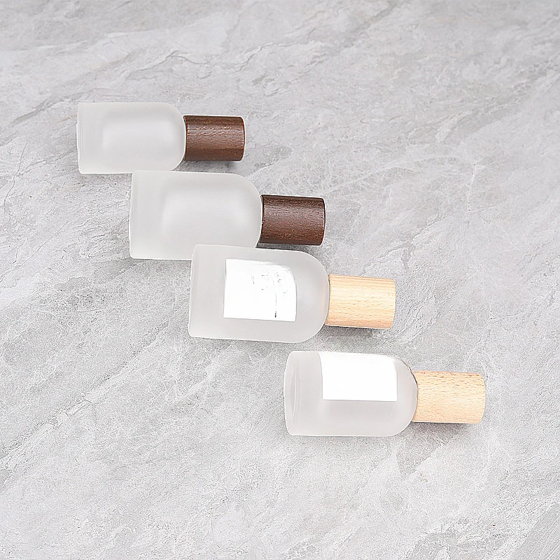 30ml 50ml Frosted Glass Perfume Bottle Fine Mist Sprayer Empty Jar with Walnut & Beech Pump Glass Spray Bottle Perfume Bottle