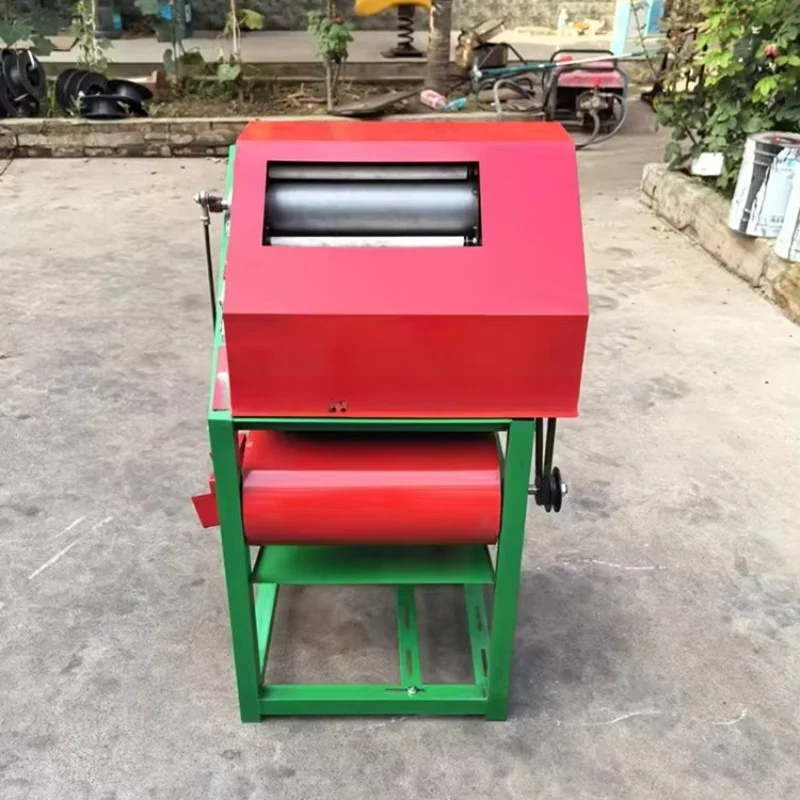 Fresh peanut fruit picker