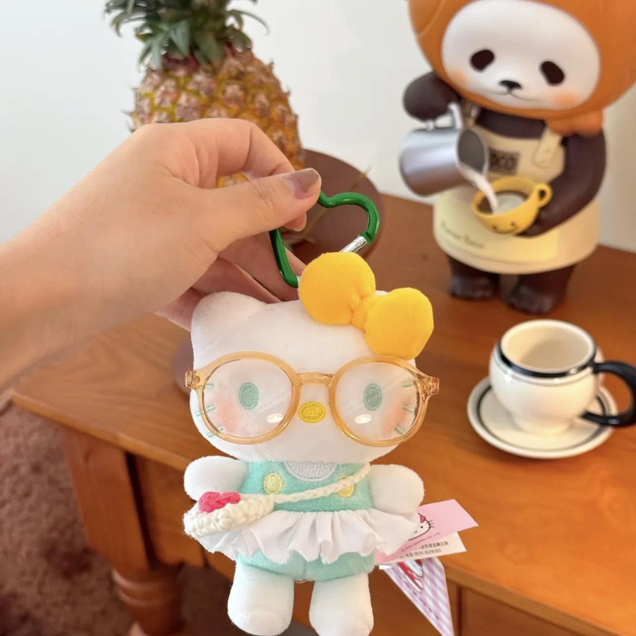 귀여운 산리오 헬로키티 플러시 키체인 레트로 러브 드레스업 KT 인형 백팩 펜던트 장난감 어린이 장난감 자동차 액세서리