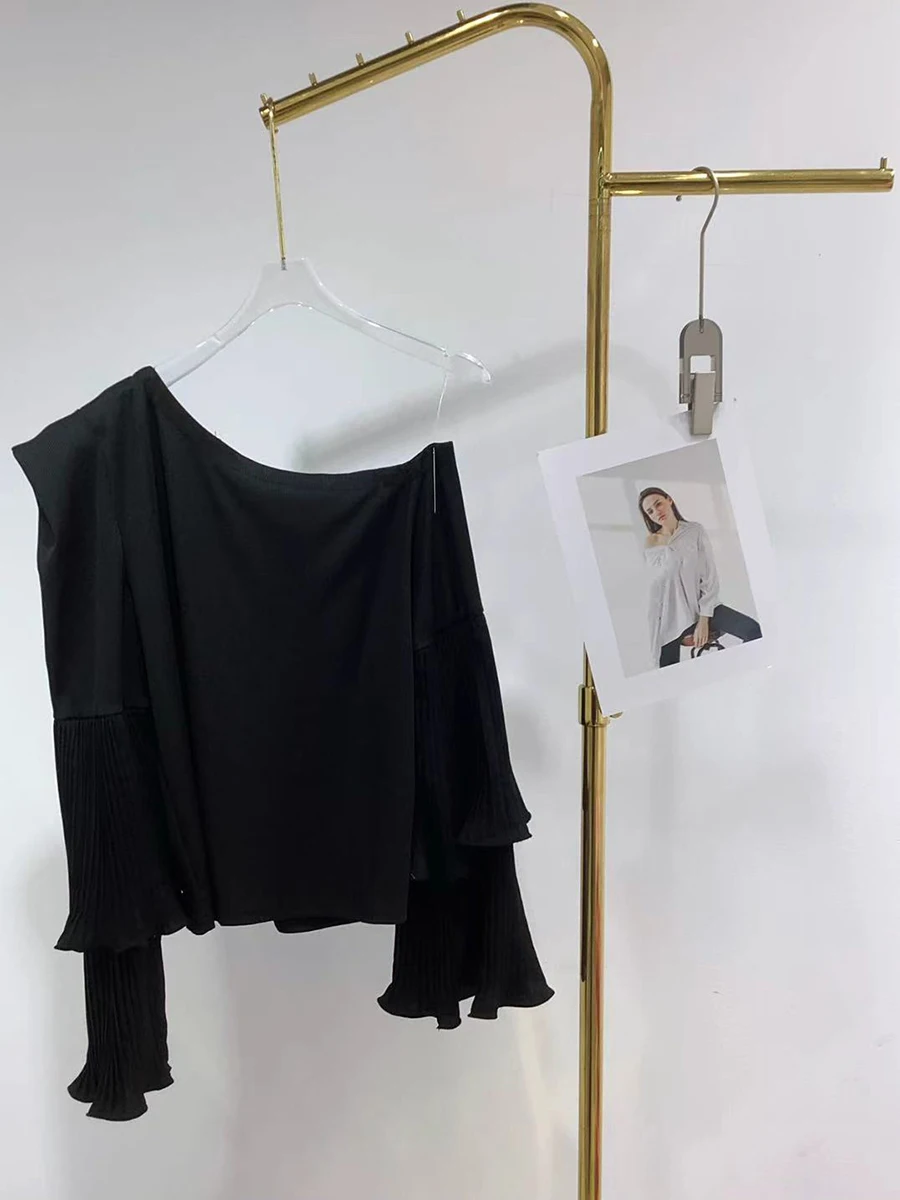 GALCAUR 無地 スプライス プリーツ レディース ベーシック Tシャツ Oネック フレア袖 ルーズ カジュアル シック 女性用 Tシャツ 秋 ファッション スタイル 新作