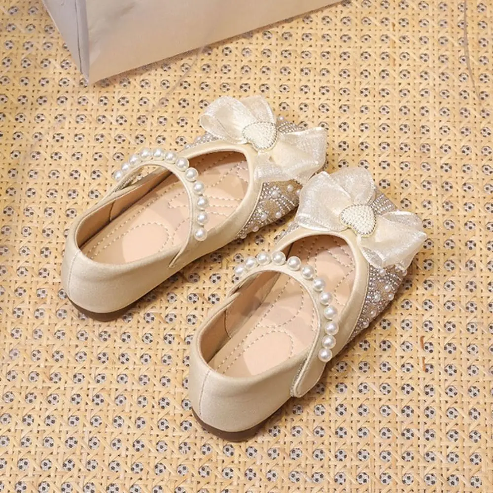 Zapatos de cuero con perlas a la moda para niños, zapatos de princesa de suela blanda con lazo de malla, zapatos ligeros sin cordones estilo Mary Jane para fiesta