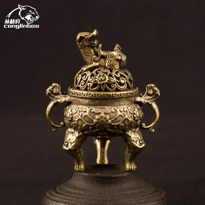 Antique Brass Three Legs Dragon Head Incense Burner Mini Ornament Chinese Ancient Beast Censer Cover Solid Copper Tea Desk Decor