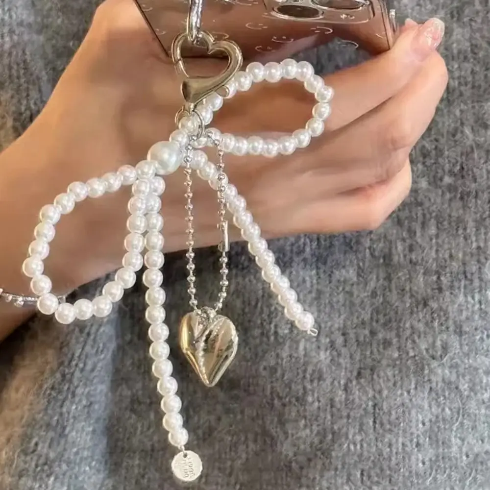 

Sweet White Heart Keychain Bowknot Ornament Backpack Key Ring Pearl Handmade Jewelry Women Girl
