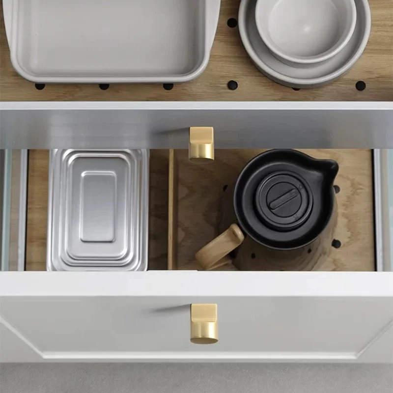 Manopole per mobili solide di varie forme Maniglie per mobili minimaliste in lega di zinco Manopole per cassetti di lusso Ferramenta per porte della cucina
