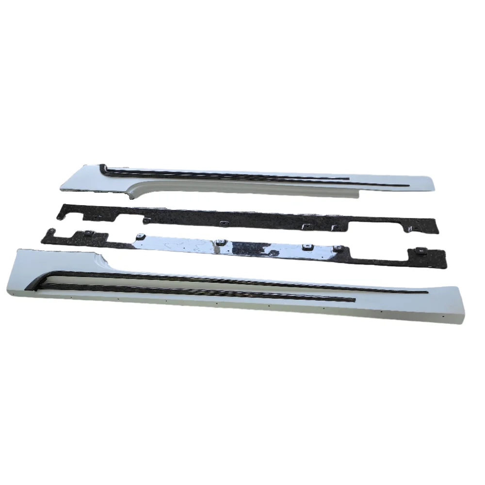 

Высококачественные боковые юбки с боковыми юбками из кованого углеродного волокна в стиле M, подходящие для модификации края юбки Rolls Royce Phantom