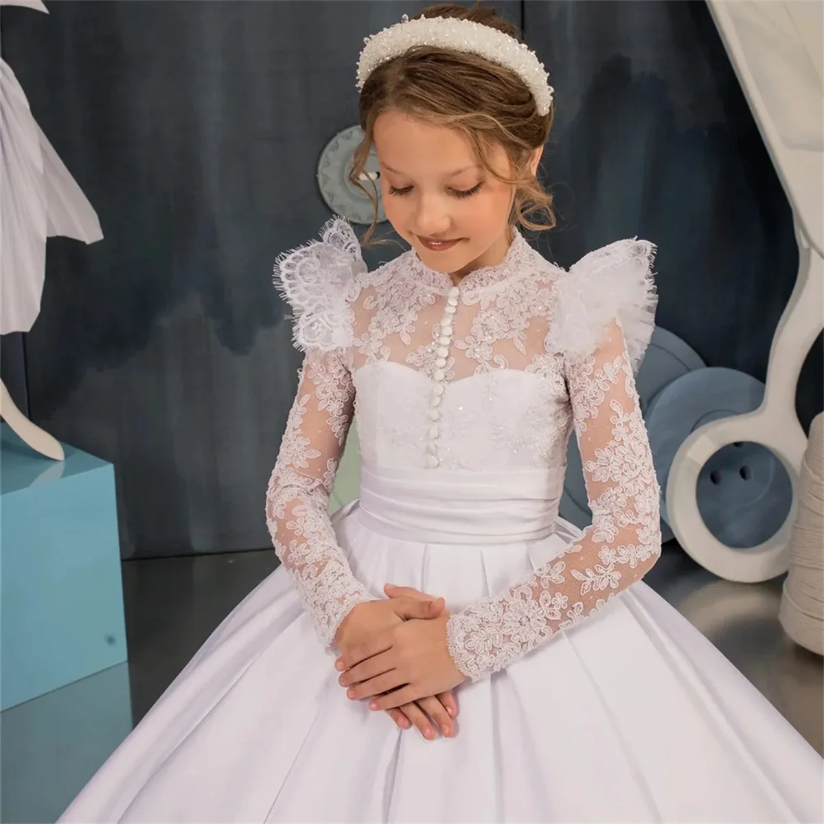 

White Satin Flower Girl Dress For Wedding Lace Applique Fluffy Long Sleeve Birthday Party Pageant First Communion Ball Gowns