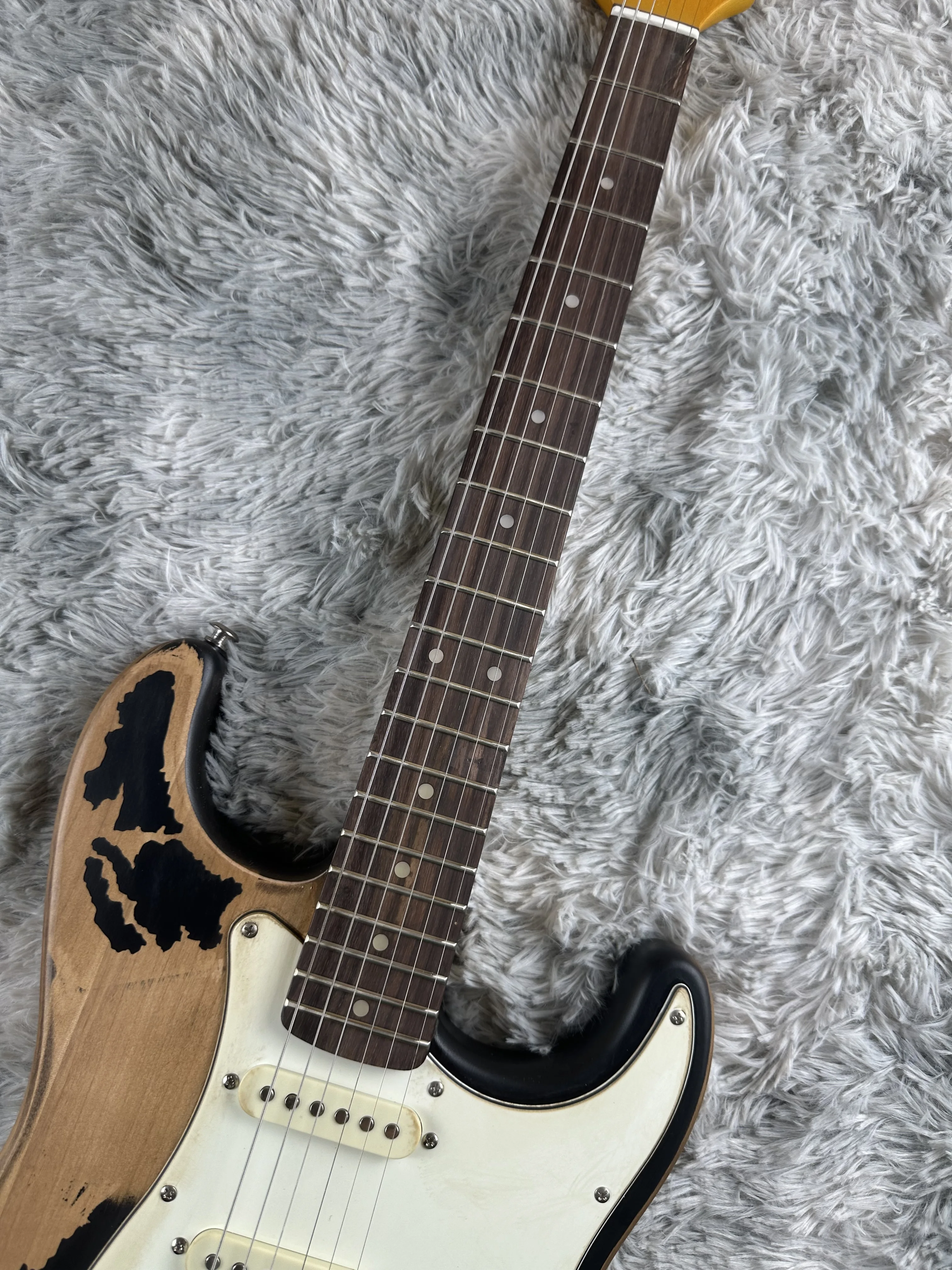 Made old electric guitar, imported alder body, gold accessories, handwritten signature, in stock, lightning free shipping