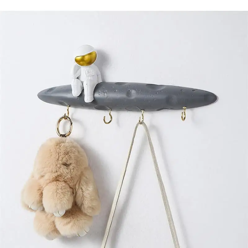 Wrought Iron Resin Astronaut Hook Decorative Hooks 4-hook Wall Wall-mounted Storage Rack Shelf Hanger