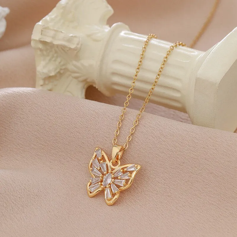 Fantastic Y2K Crystal Gold-Color Butterfly Necklace For Women Rhinestone Symmetrical Pendant Accessories Party Jewelry Gifts