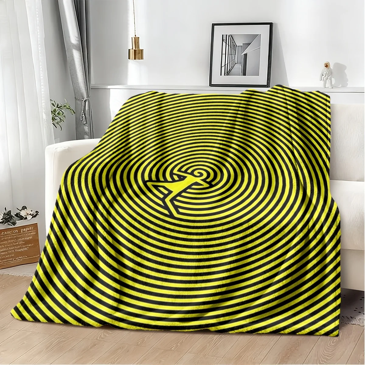 Psychedelic Swirl Yellow Black Pattern Throw Blanket for Sofa and Bed Home Decor 150x230cm Cozy Fleece