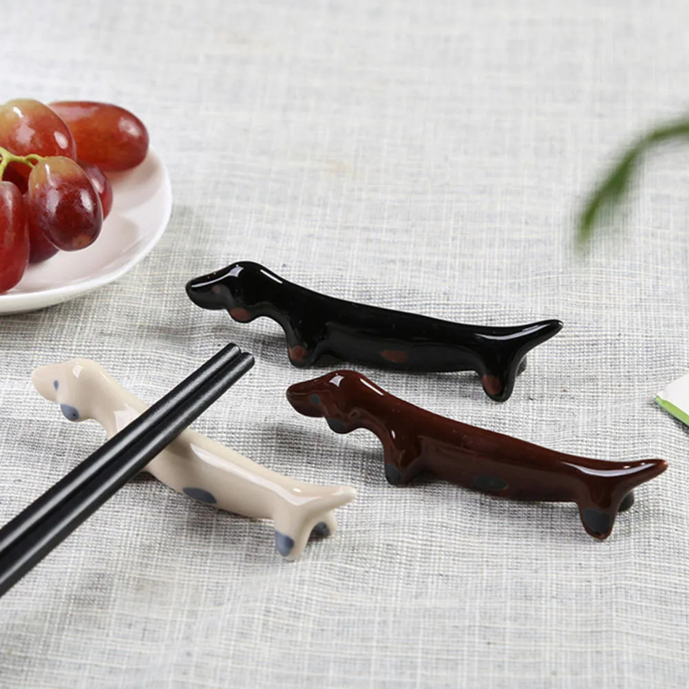 Creative retro ceramic chopstick holder dachshund dog-shaped cutlery holder cute home table decoration