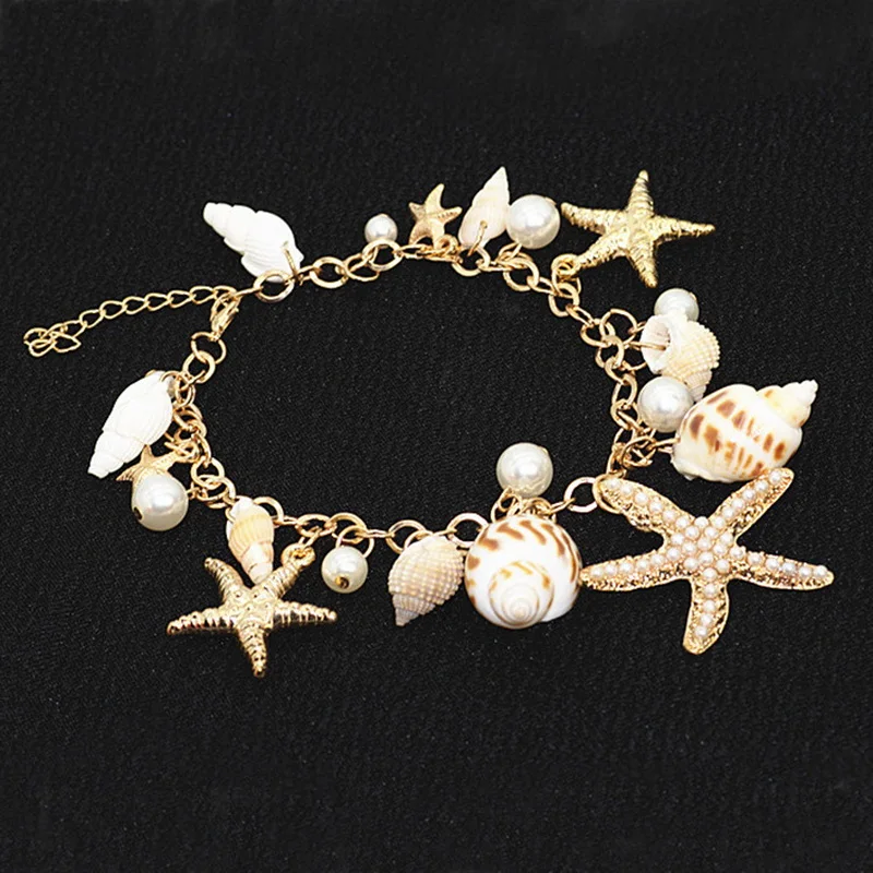 Böhmischer Goldfarben-Metall-Seestern-Muschel-Kettenarmreif für Damen, Elegantes Imitationsperlen-Charm-Armband, Sommer-Strandschmuck