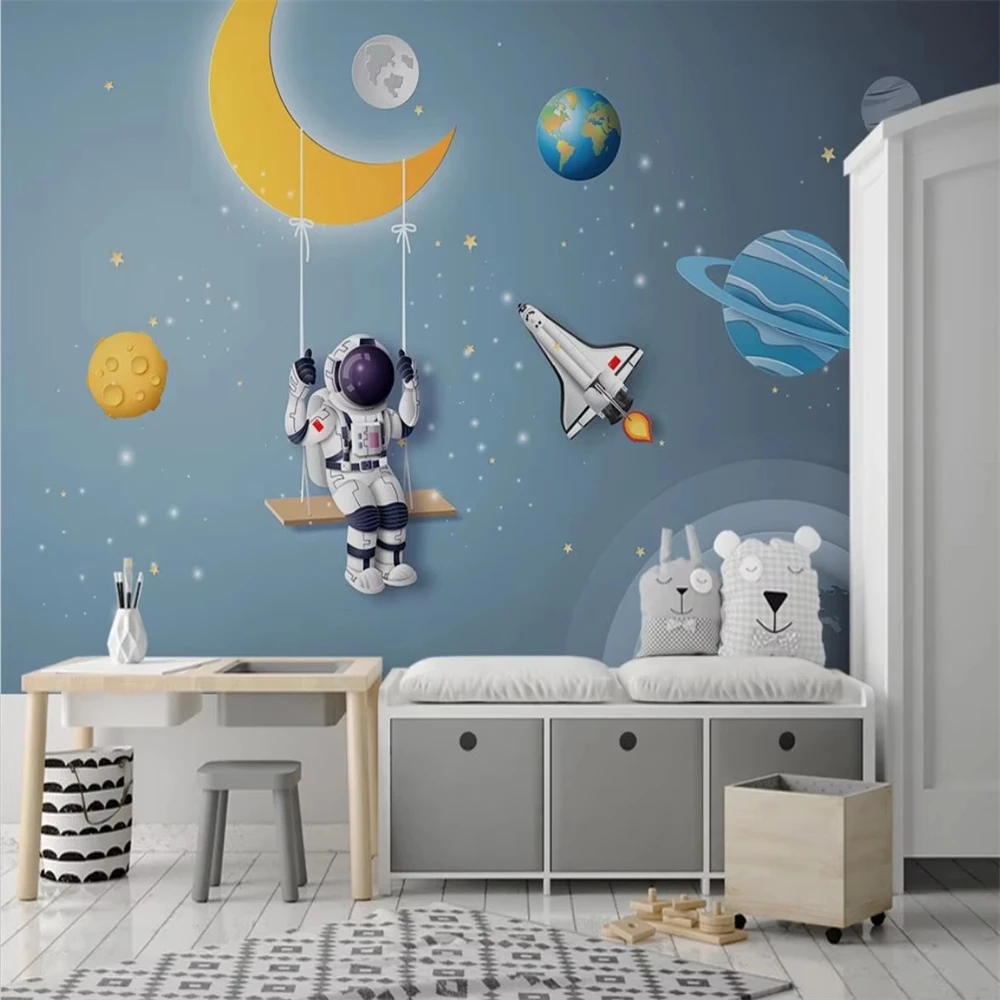 

Обои с изображением космонавта, ракеты, планеты и спутников для детской комнаты, фоновое панно, украшение для дома, мультяшные обои