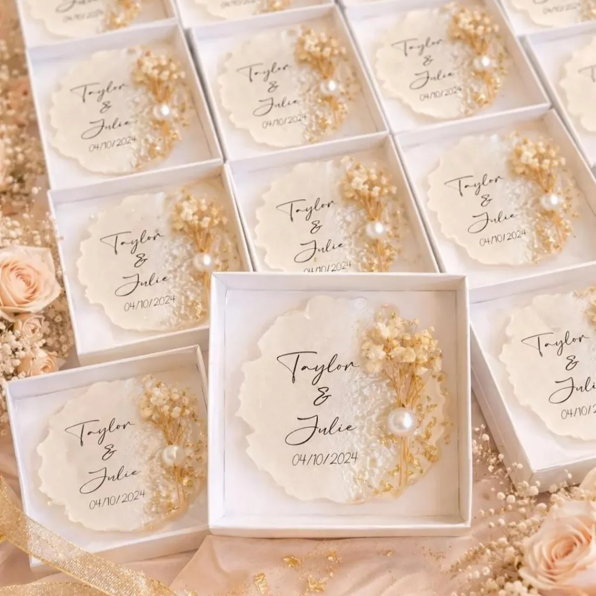 Custom  Wedding Favor Magnet, Wedding Guest Gift Magnet, Personalized  Wedding Party Favor, Save the Date Magnet, Baptism Favor,