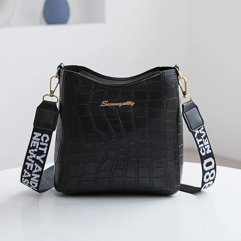 Casual Women Shoulder Bag Mini Crossbody Bucket Handbag Female Messenger Bags for Women Ladies New Crocodile Purse