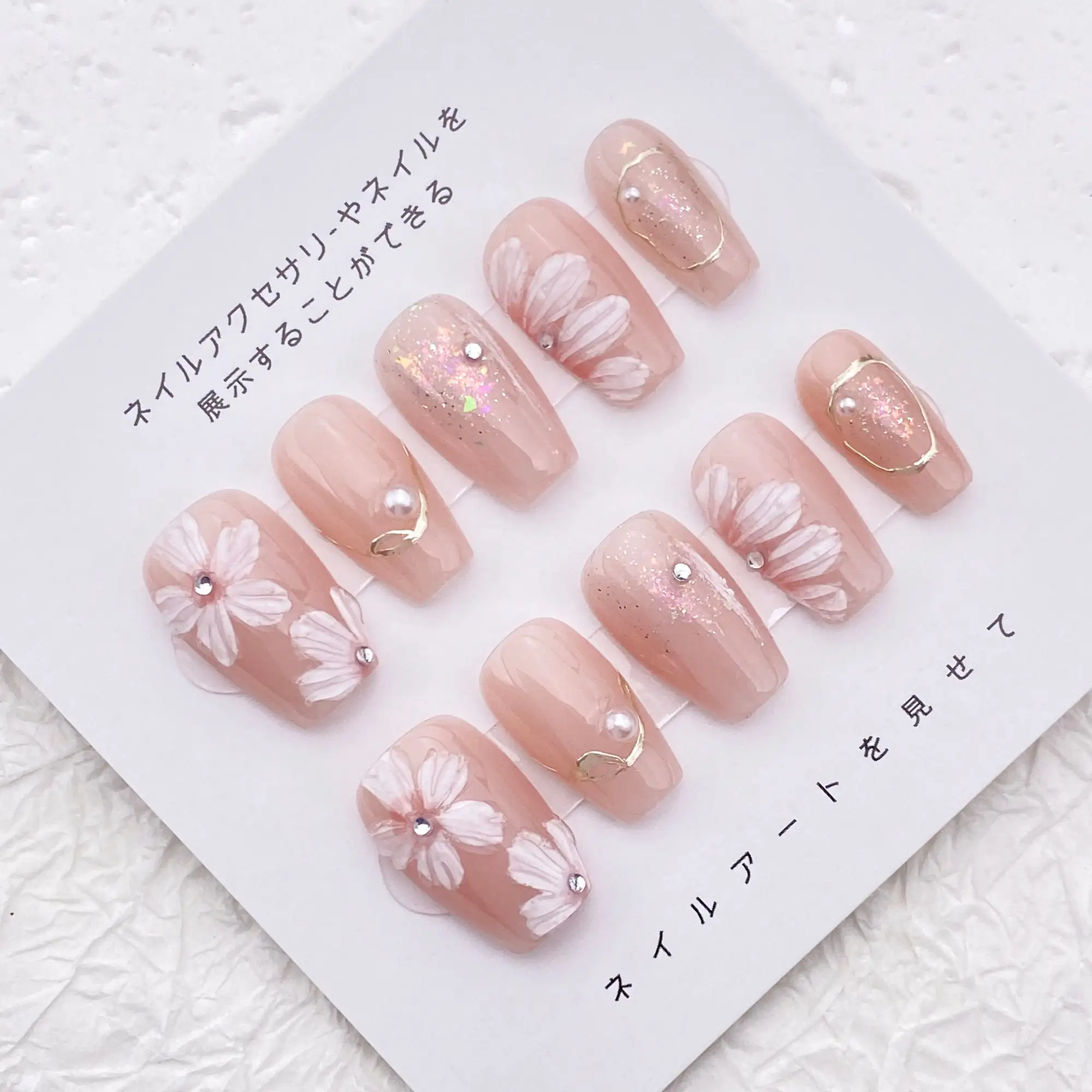 

Simple flower nail art/cute medium acrylic nail art/light pink Valentine's Day nail art/spring flower nail art design