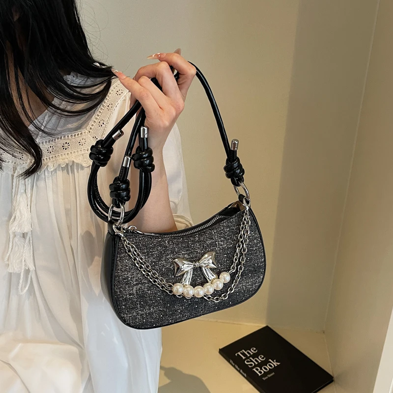 

Maxi Utility Messenger Bag Women Multifunctional Shoulder Bag High Capacity For Comprehensive Storage Needs