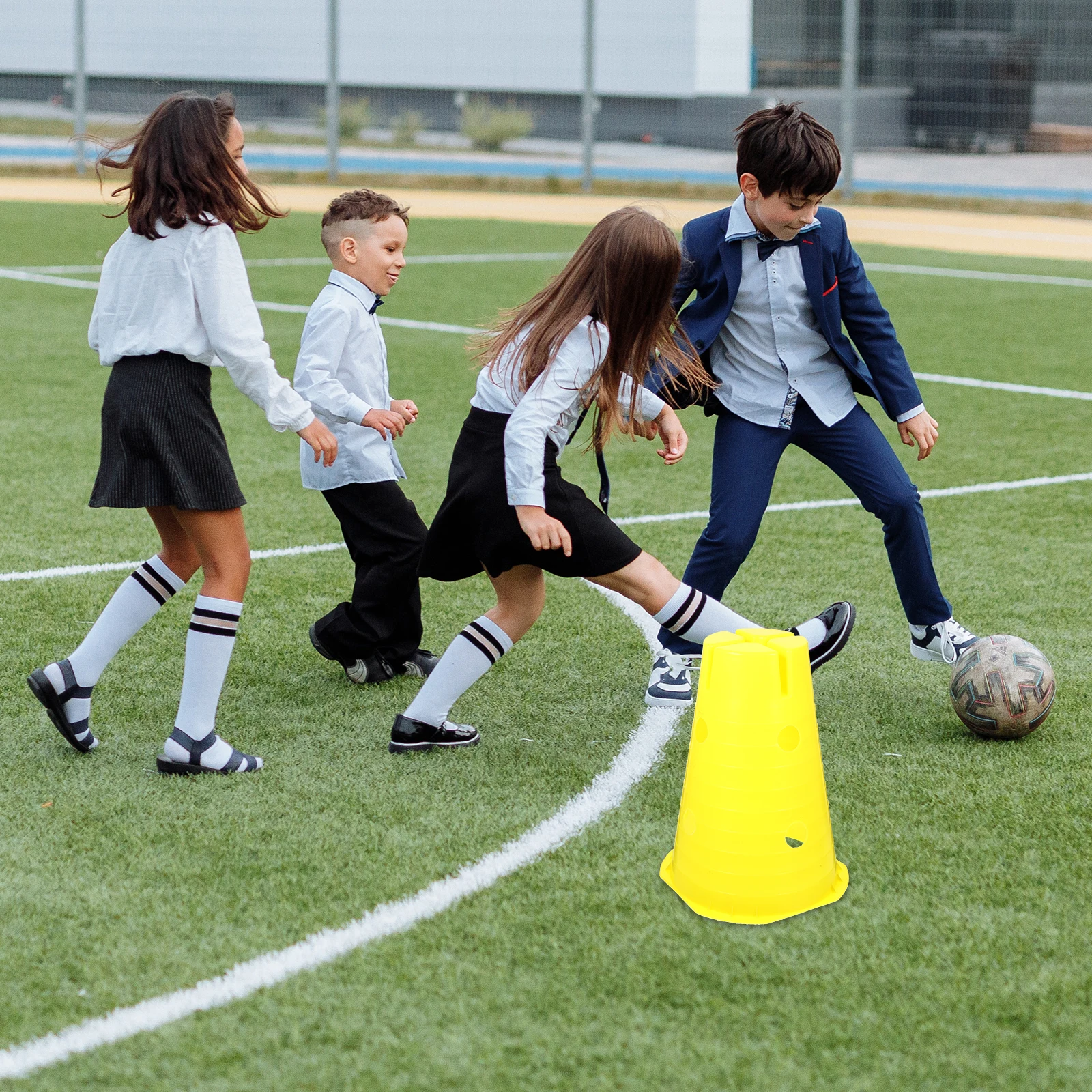 32 センチメートル黄色コーンサッカー用品マーカーコーンスポーツトレーニング障害物耐久性のあるサッカートレーニングツール PE スポーツおもちゃ子供