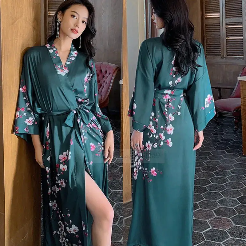 Abito lungo con stampa floreale nera Camicia da notte Primavera Estate Mezza manica Kimono Accappatoio Abito da donna Sexy Rayon Abito da casa Pigiama